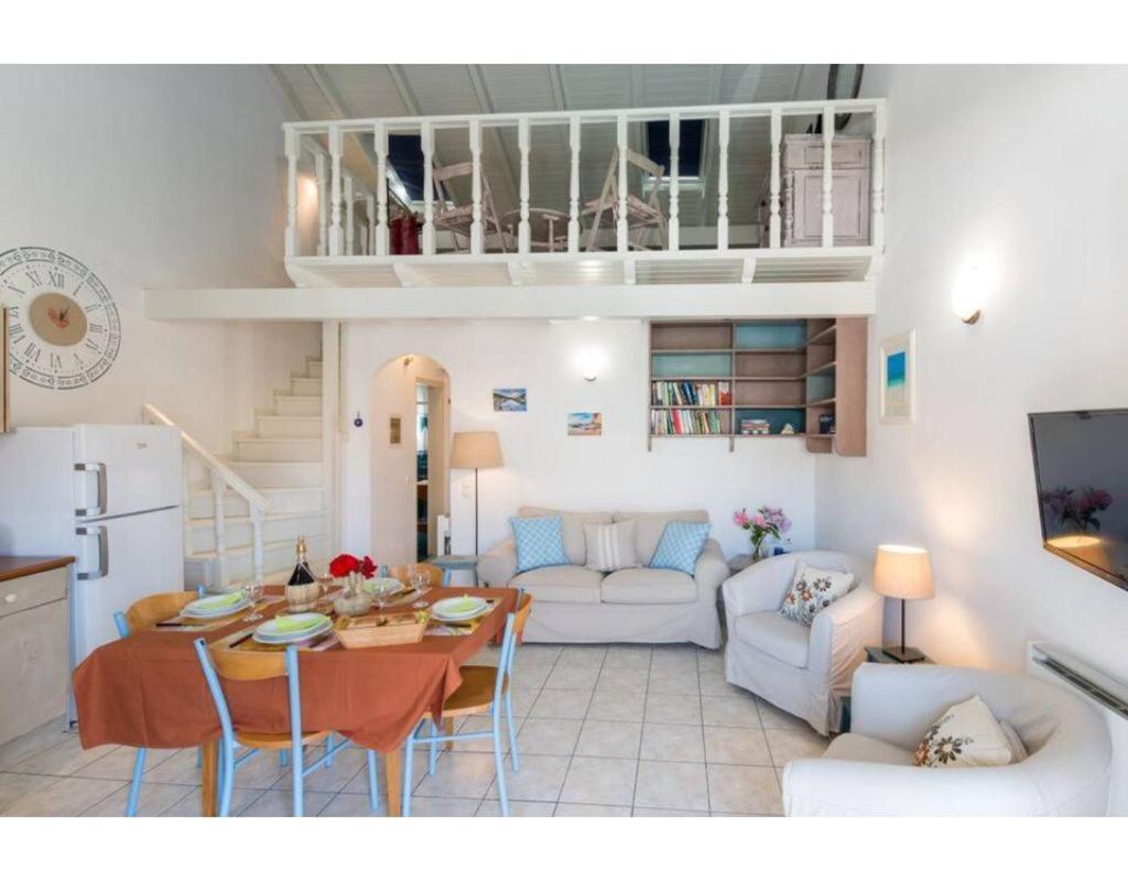 Faye'S Loft Apartment Gaios Luaran gambar